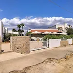 Oasi Sul Mare Aparthotel 3*