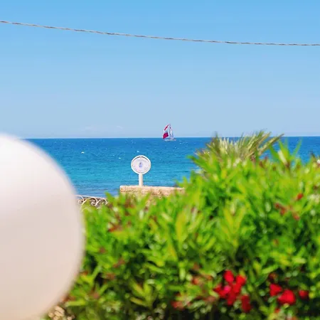 Oasi Sul Mare Aparthotel